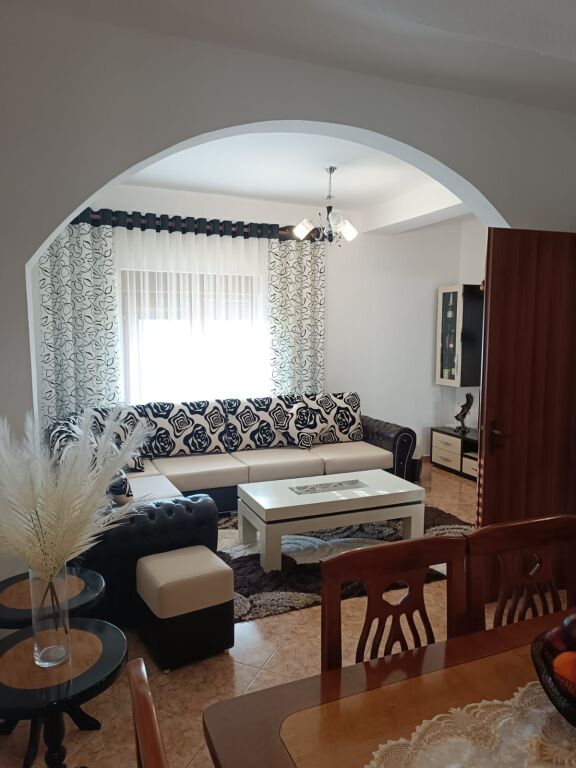 Terraced villa for sale in Durres 10 minutes from the beach 605 000Eur 605 000EUR