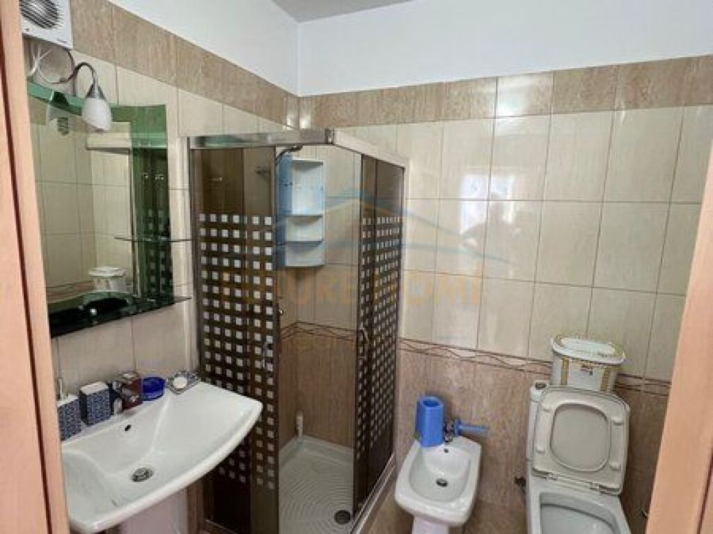 Affitto, Appartamento 2+1+2 + Garage, Tribunale, Durazzo