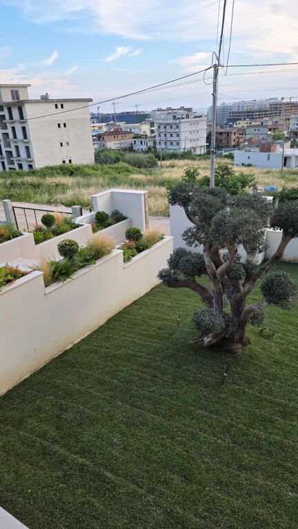 ✨ Villa di lusso in vendita sulla collina di Golem, con vista mare, zona residenziale!✨