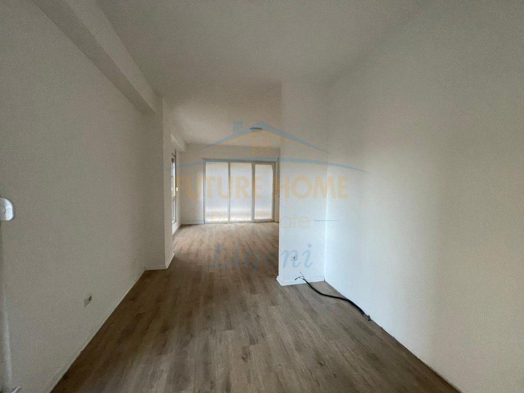 For sale, Apartment 3+1, Fusha e Aviacionit 250,000 €