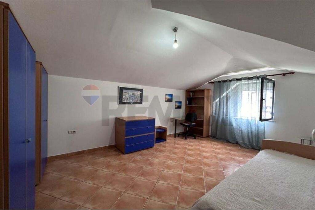 Duplex 2+1+2 for rent Former Park