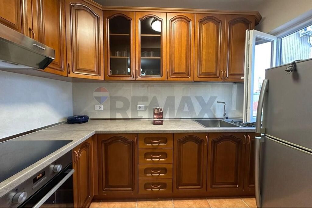 Apartament 2+1 me qira tek Rruga e Elbasanit!