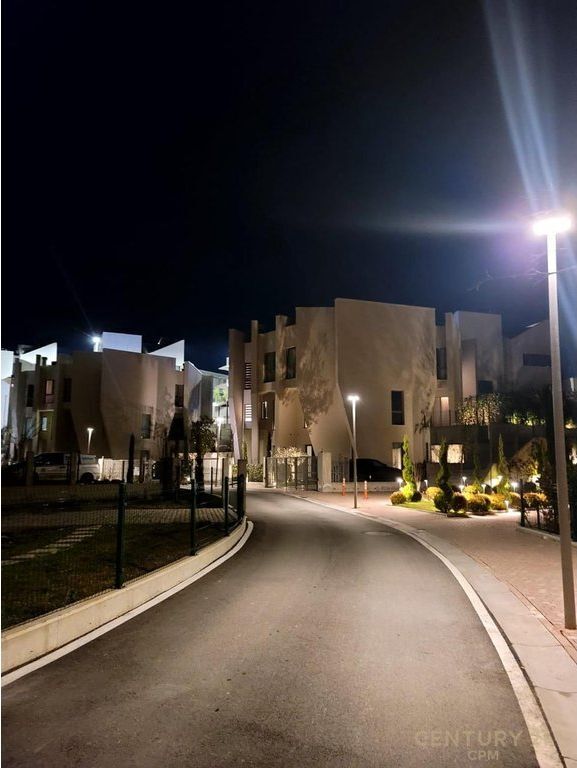 VILLA DI LUSSO IN AFFITTO A GREEN VALLEY – DRY LAKE
