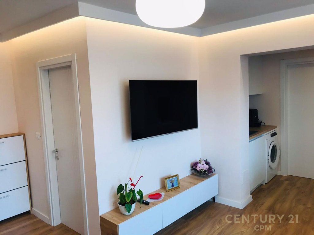 Appartamento 1+1 in affitto in Via Mine Peza! 650 € /Mese