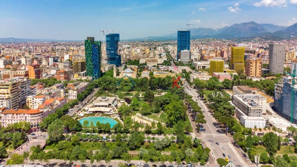 🔥 SHITET AMBJENT BIZNESI , RESTORANT,  RRUGA ELBASANIT, PRANE  LICEUT ARTISTIK, TIRANE  🔥