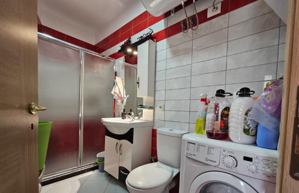 Liqeni i Thate, Apartment 1+1 For Rent