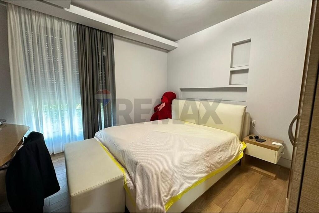 Apartment 3+1+2 for sale in Lapraka!