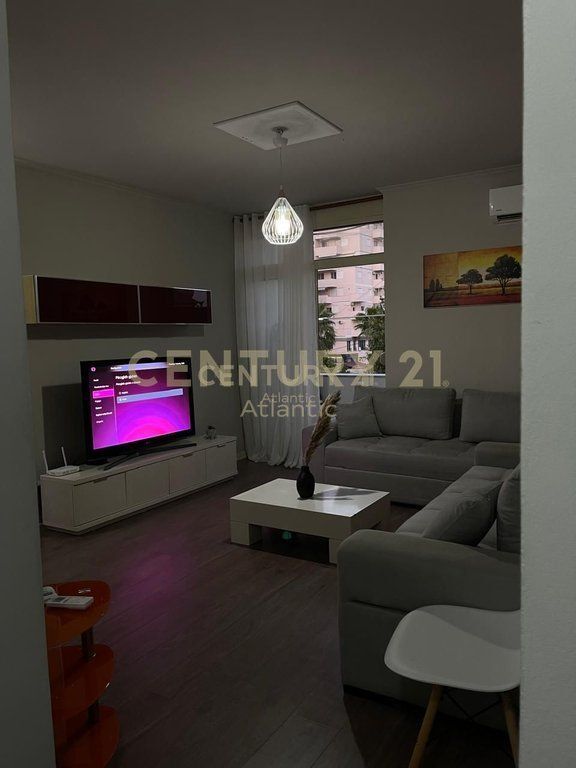 Apartament 1+1 Me Qira, Vije e Pare Deti në Plazh, Durrës