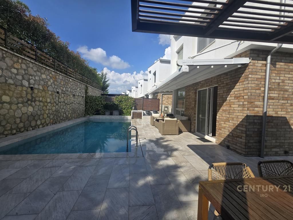 Villa con piscina in affitto nella Residenza Elysium, Mjull-Bathore!