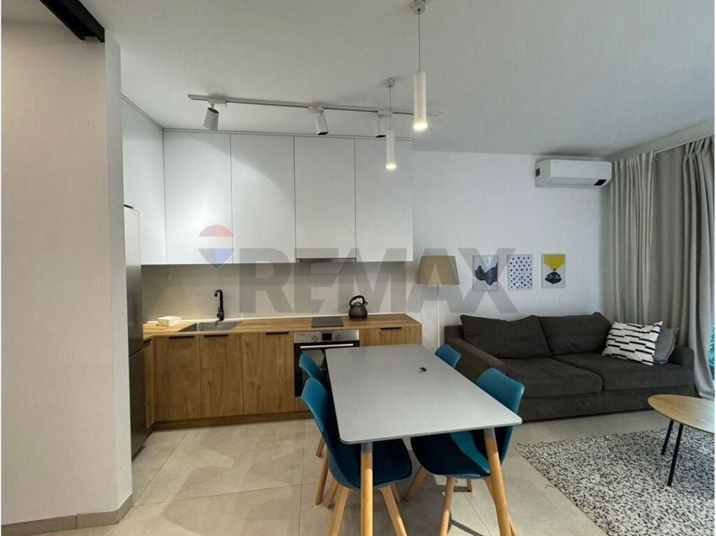 Apartment 1+1 for rent in Myslym Shyri!