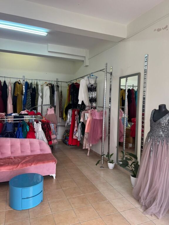 Rent | Ambjent Biznesi | Komuna e Parisit | 530 €/month