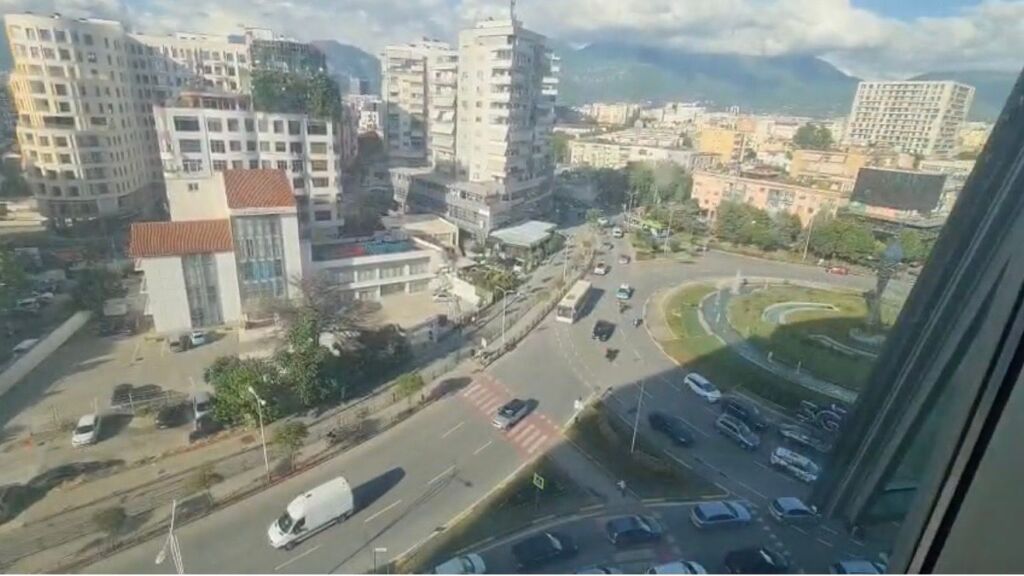 1+1,i mobiluar,le bon zog i zi,550mije leke