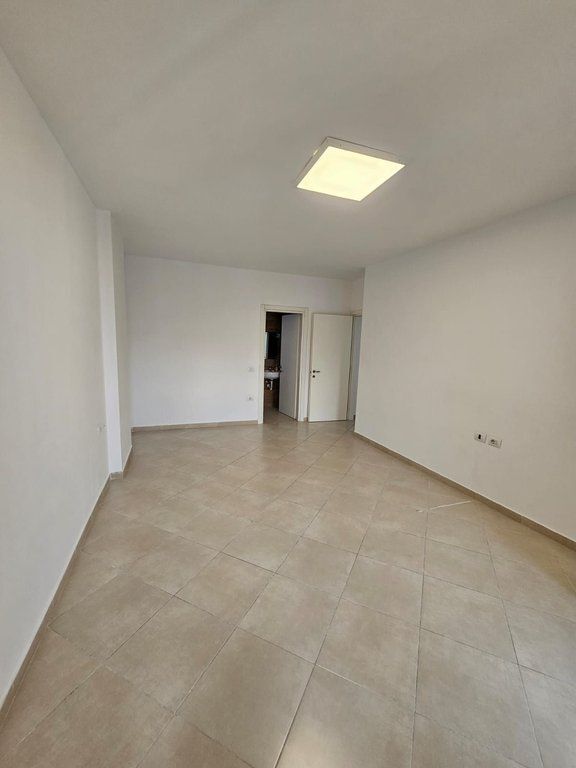 Apartment for rent for offices/work, opposite SPAK 650 € /Month
