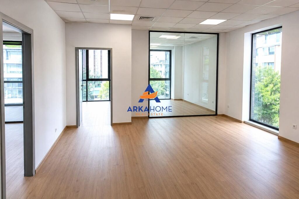 OFFICE FOR RENT 110M2 "COMMUNE OF PARIS, KIKA 2 COMPLEX" 1500 EURO