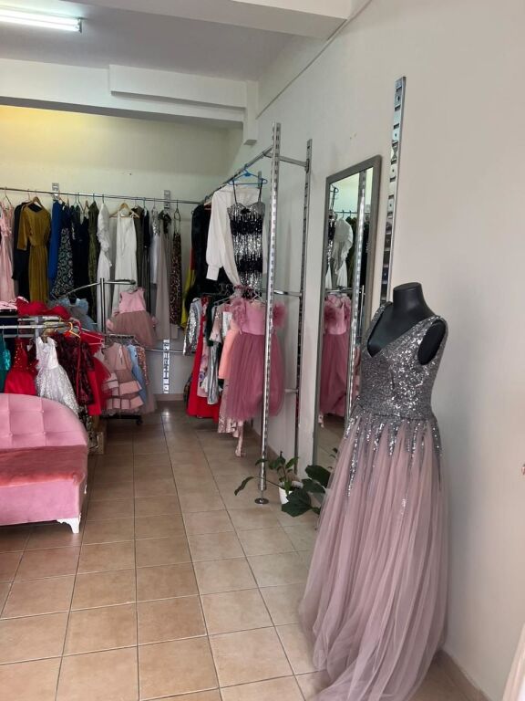 Rent | Ambjent Biznesi | Komuna e Parisit | 530 €/month