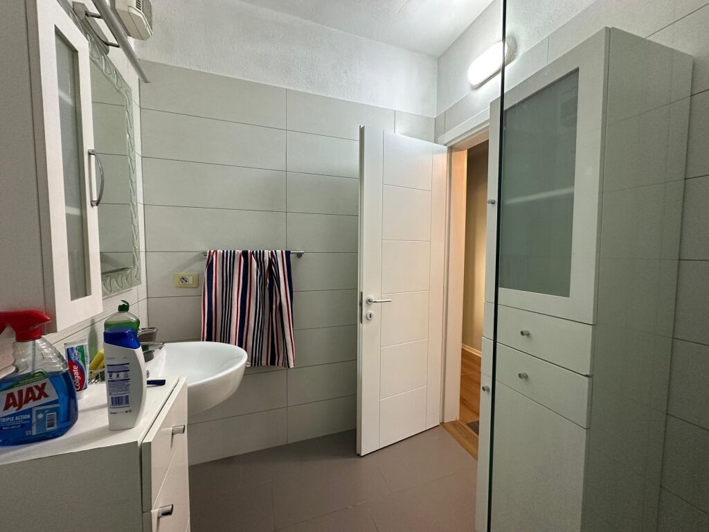 Affitto | Apartament 2 + 1 | Komuna e Parisit | 700 €/mese