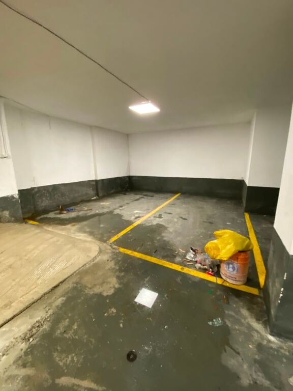 Shiten 8 post parkime, Kazazi Durres