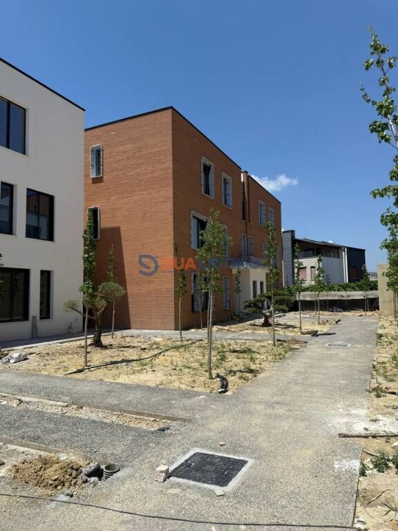 🏡 Duplex di Lusso in Vendita 📍 Residenza Piccadilly, TEG – Tirana