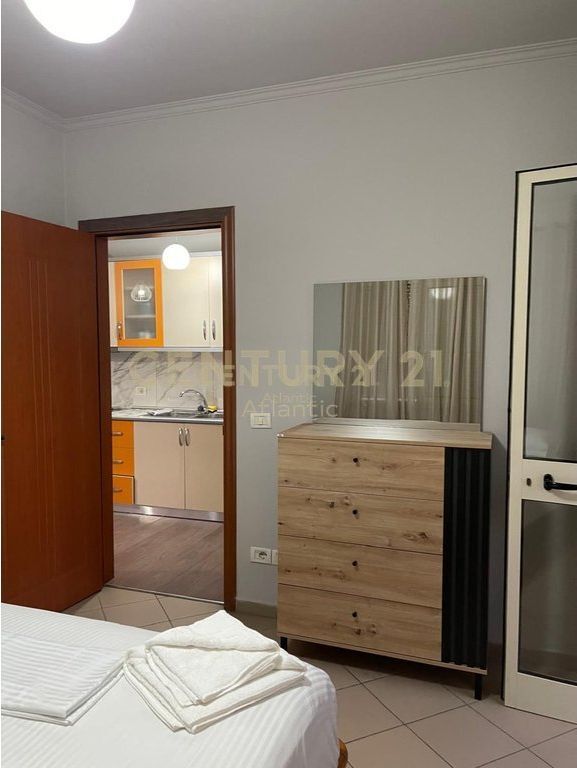 Apartament 1+1 Me Qira, Vije e Pare Deti në Plazh, Durrës