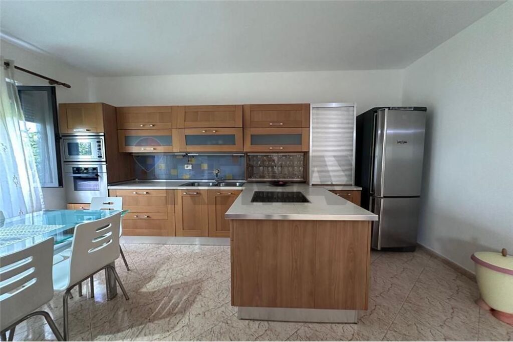 Duplex 2+1+2 for rent Former Park