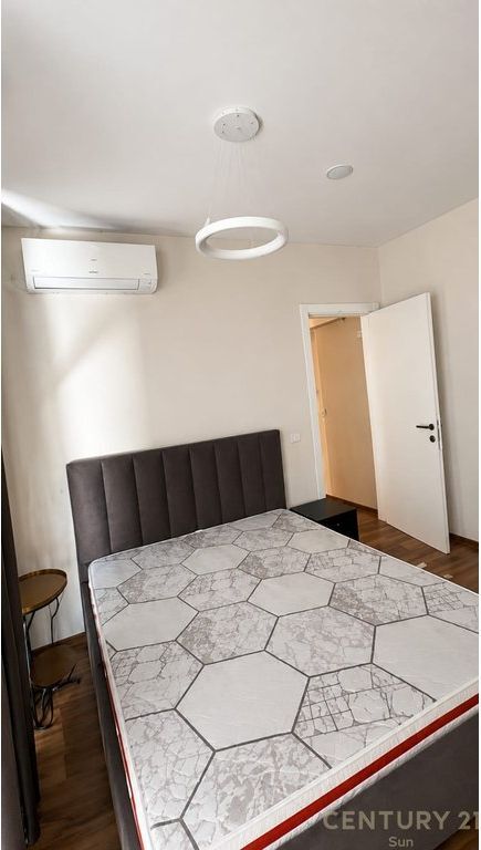 APARTMENT 2+1 FOR RENT ON BARRICADES STREET 850 € /Month