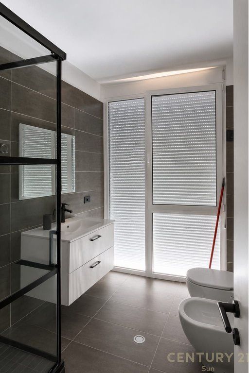 APARTMENT 2+1 FOR RENT ON BARRICADES STREET 850 € /Month