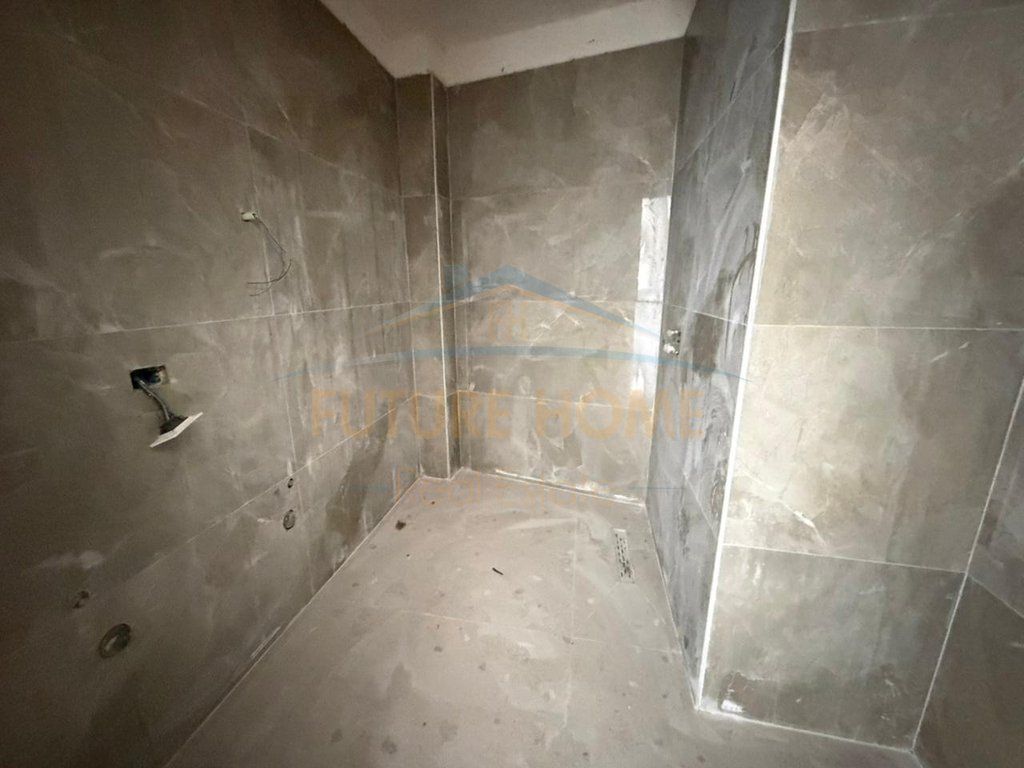 For sale, Apartment 1+1, at Grand Complex, Tirana. 128,400 €