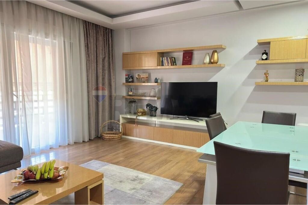 Apartment 3+1+2 for sale in Lapraka!