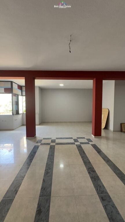 Ufficio in Affitto in Via Durazzo (ID BZ2744) Tirana