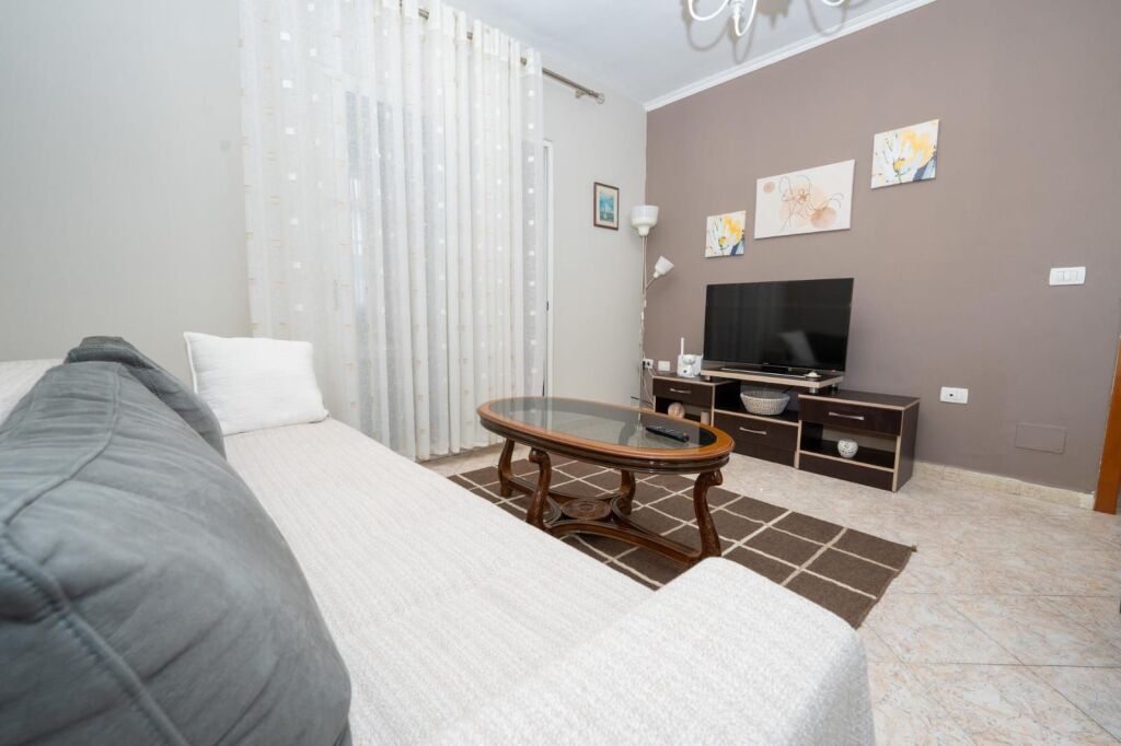 🏡 Jepet me Qera Apartament 2+1 pranë Sheshit Wilson 650 Mije Leke