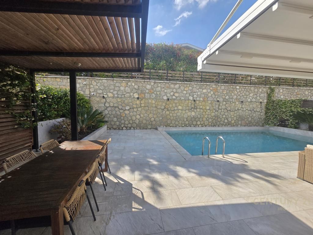 Villa con piscina in affitto nella Residenza Elysium, Mjull-Bathore!