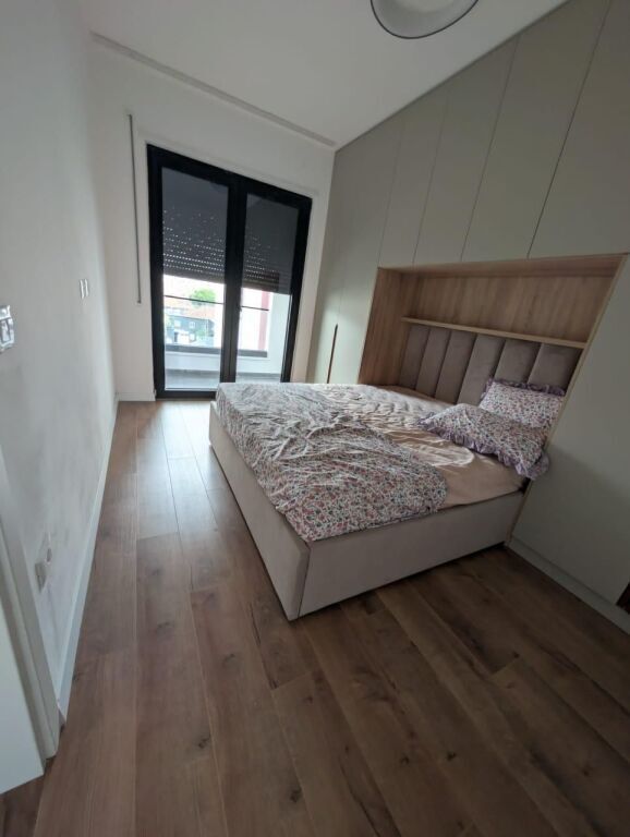 Apartment 2+1 for rent at Komuna e Parisit