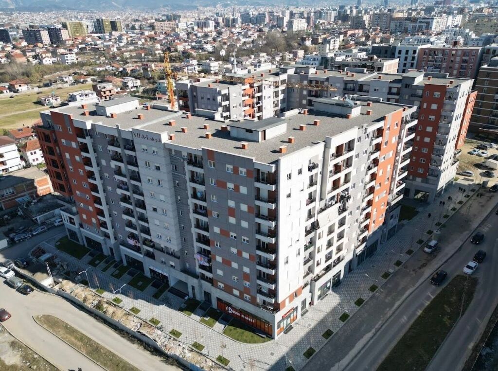 1+1, villa L 2 Astir, con parcheggio, 450 euro