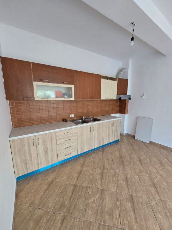 📌 Apartment 2+1+2 for Rent in Astir – Ideal for Living or Office