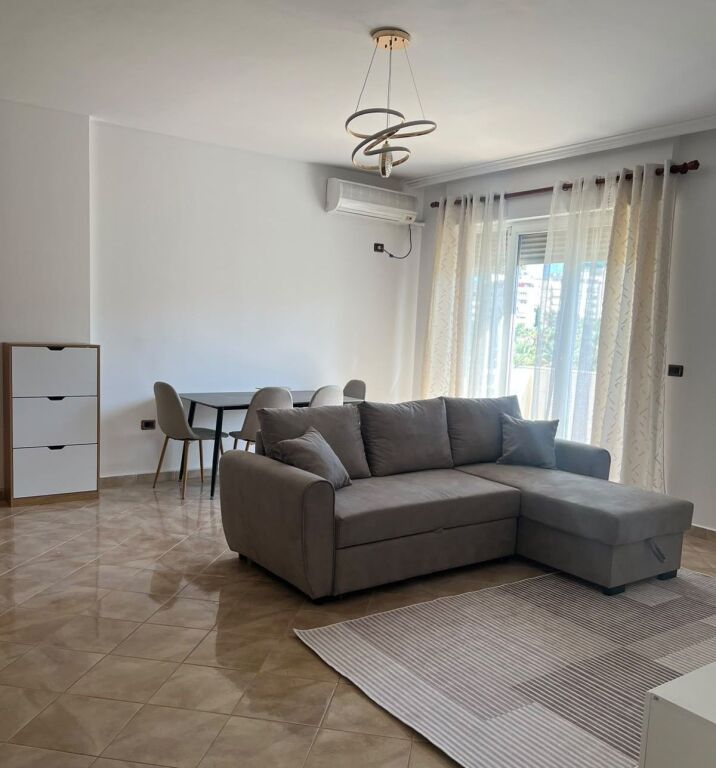 📌 Appartamento 1+1 in Affitto – Comune di Parigi