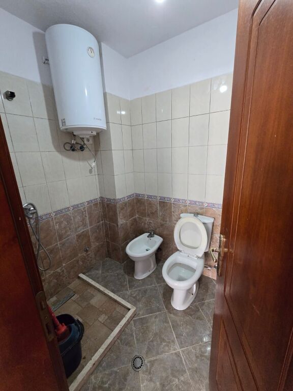 📌 Apartment 2+1+2 for Rent in Astir – Ideal for Living or Office