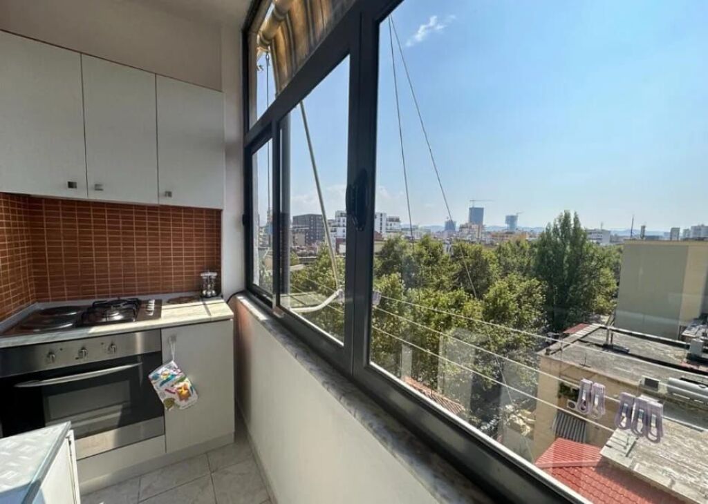 Gas station with elevator, former restaurant Durres, 350 thousand lek