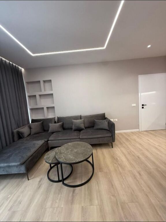 Viale Migjeni, Appartamento moderno 1+1 in affitto