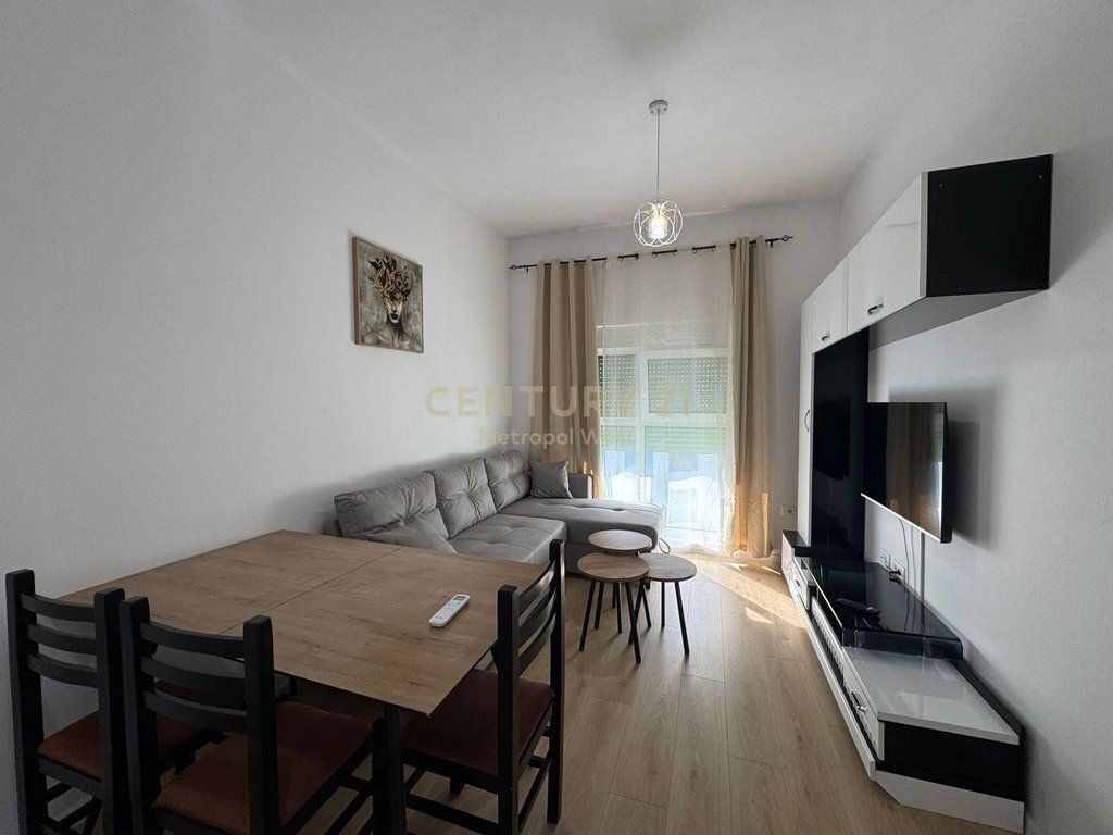 Appartamento 2+1 in affitto a Rezidenca Kadiu, Ali Demi