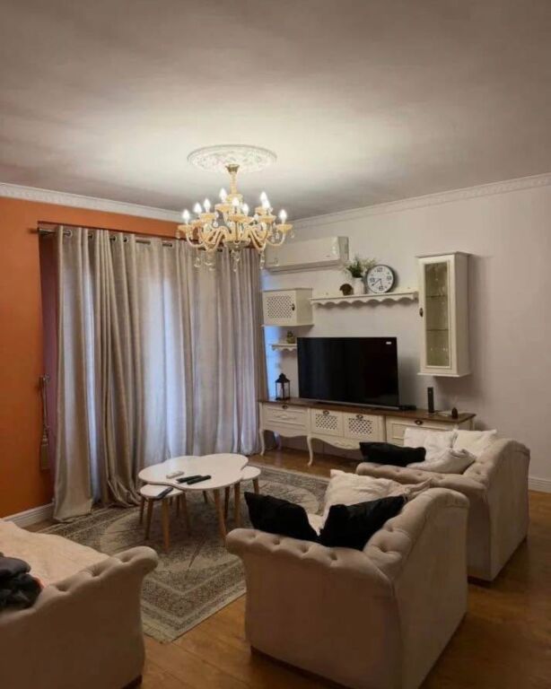 JEPET ME QIRA 2+1+1 KODRA E DIELLIT 65.000 LEKE