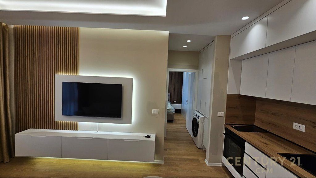 Super Apartment 1+1 for rent near Bulevardi i Ri!