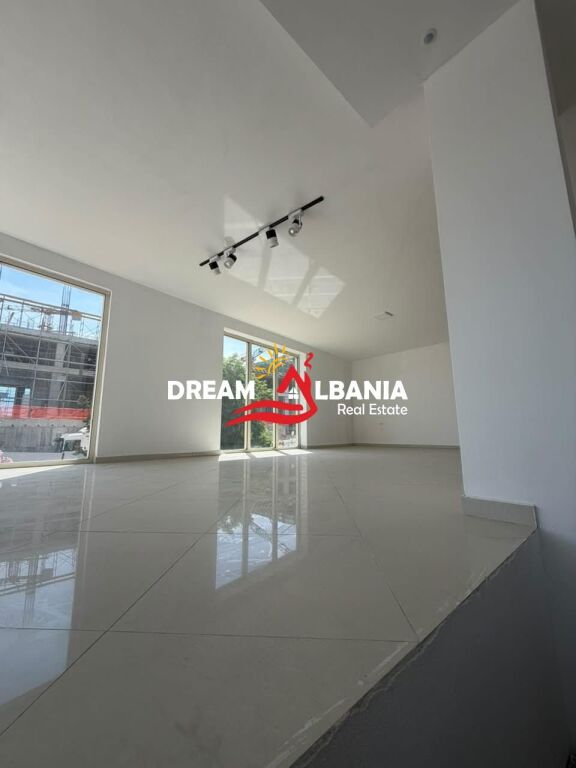 Business premises for rent near Bulevardi Ri, TIRANE (42611557)