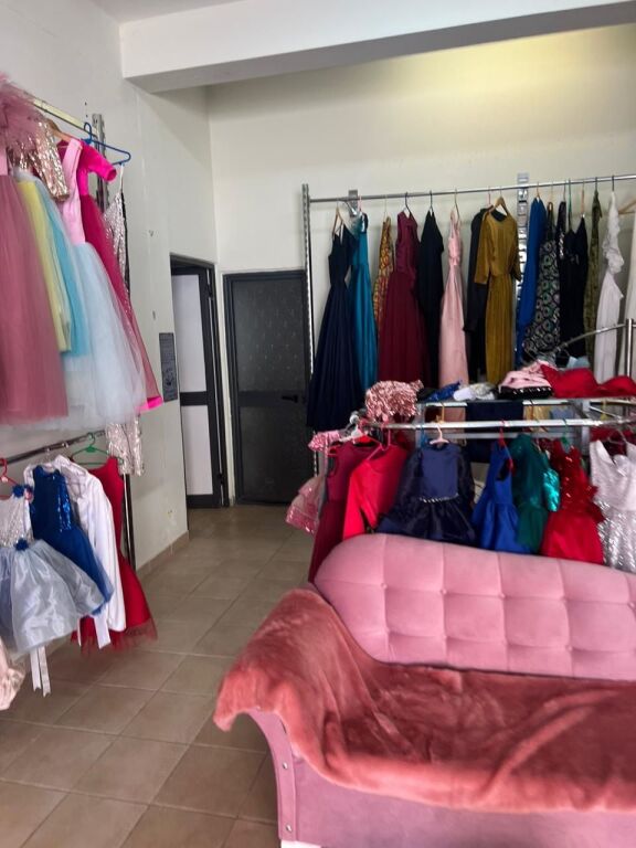 Rent | Ambjent Biznesi | Komuna e Parisit | 530 €/month