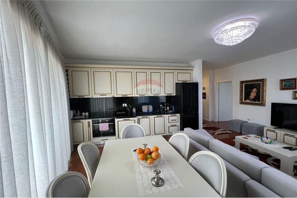 Apartament - Për Qira - Rruga e Elbasanit
