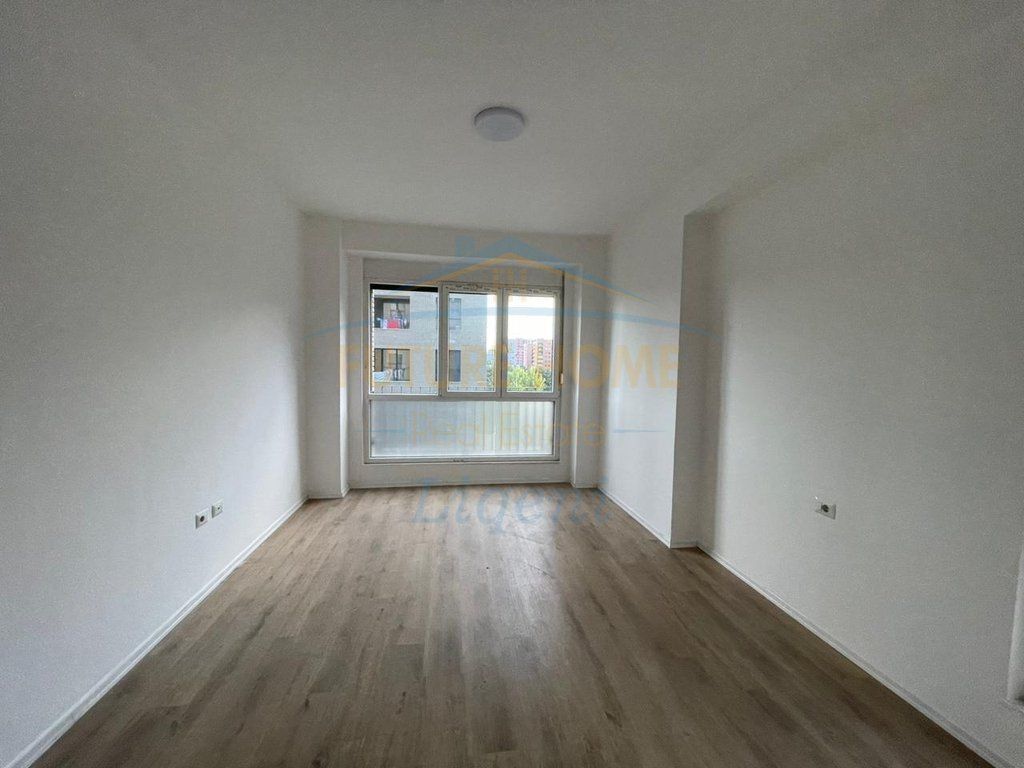 For sale, Apartment 3+1, Fusha e Aviacionit 250,000 €