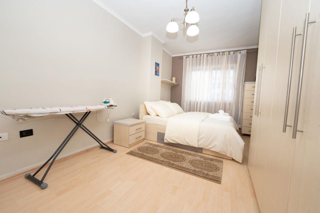 🏡 Jepet me Qera Apartament 2+1 pranë Sheshit Wilson 650 Mije Leke