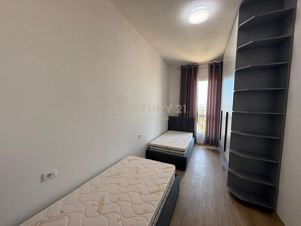 AFFITTO! APPARTAMENTO 2+1+2 NELLA ZONA DEL 5 MAGGIO!!!!!