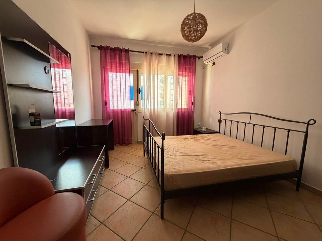 Qera, Apartament 2+1+2, 21 Dhjetori, Tirane