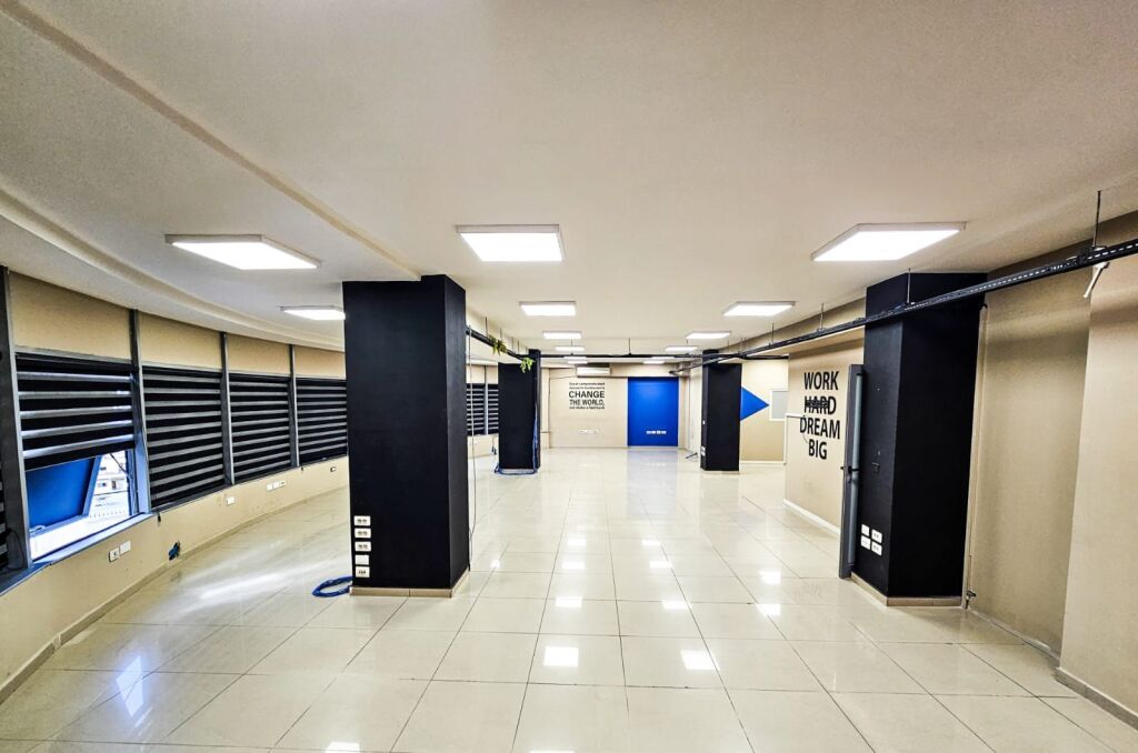 Qera | Ambjent Biznesi | Rruga e Dibrës | 2600 €/muaj
