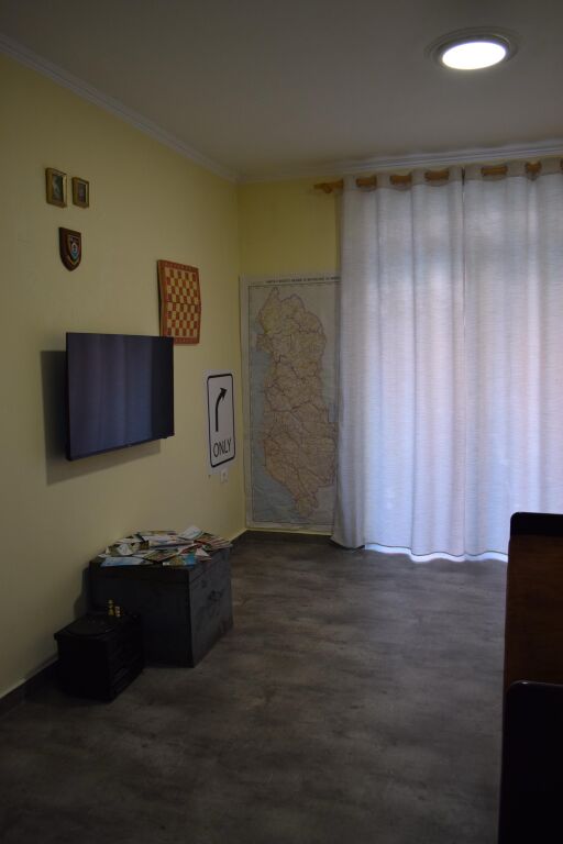 Affittasi villa modesta al mercato nuovo!